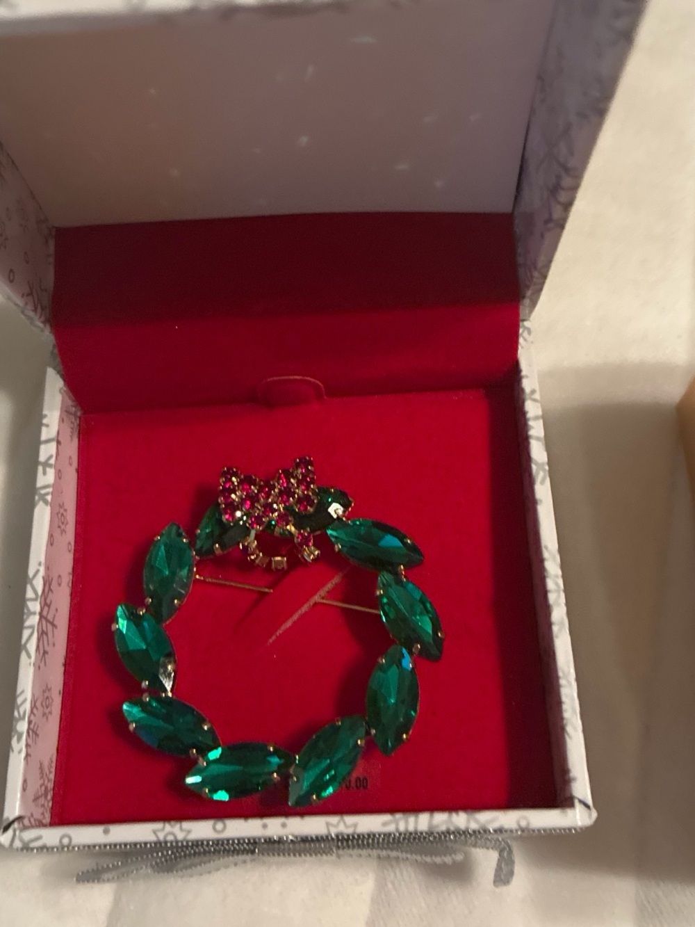 jcpenney Green and Red Crystal Wreath Brooch